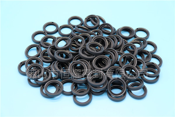 點膠機(jī)泛塞封 (76)